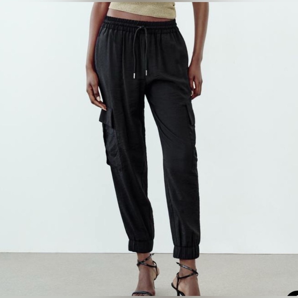 Zara Black‎ Stretchy Elastic Waist Cargo Jogger Pants With Pockets
